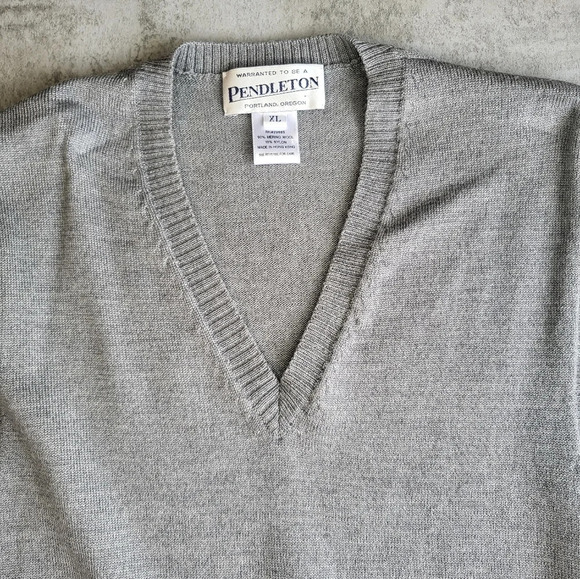 Vintage Pendleton Gray Merino Wool Sweater Vest - Picture 2 of 8